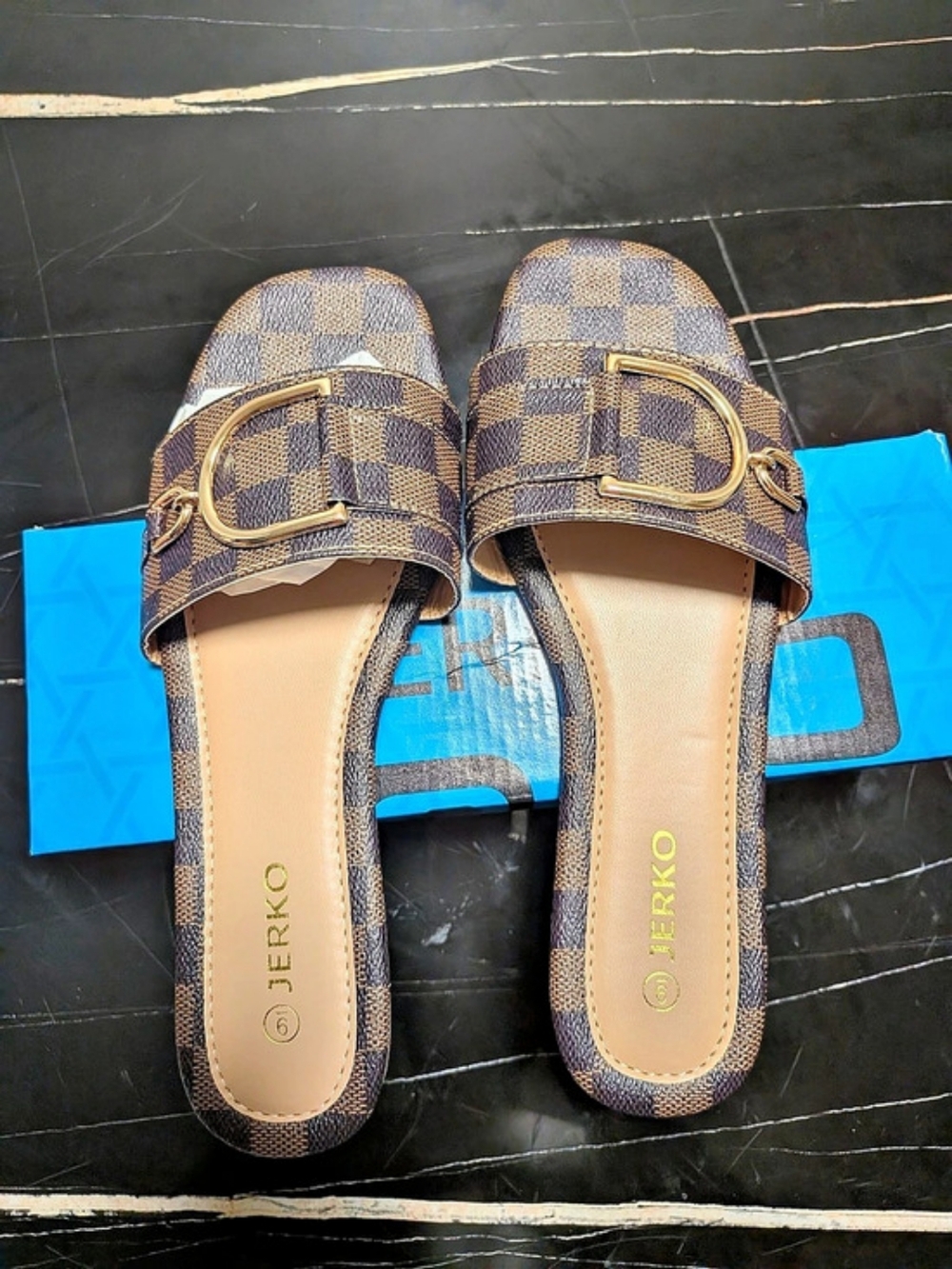 JERIKO Checkered Buckle Slide Sandals